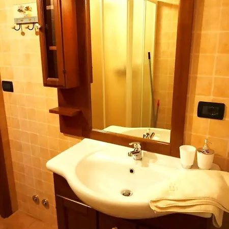 Spacious In Montecarotto With Mountain View And Pool Villa *