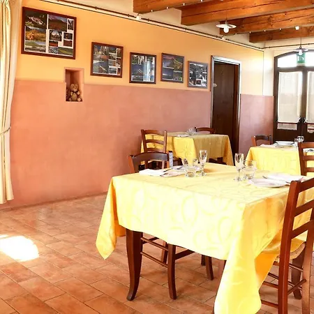 Spacious In Montecarotto With Mountain View And Pool Villa Casa Vici